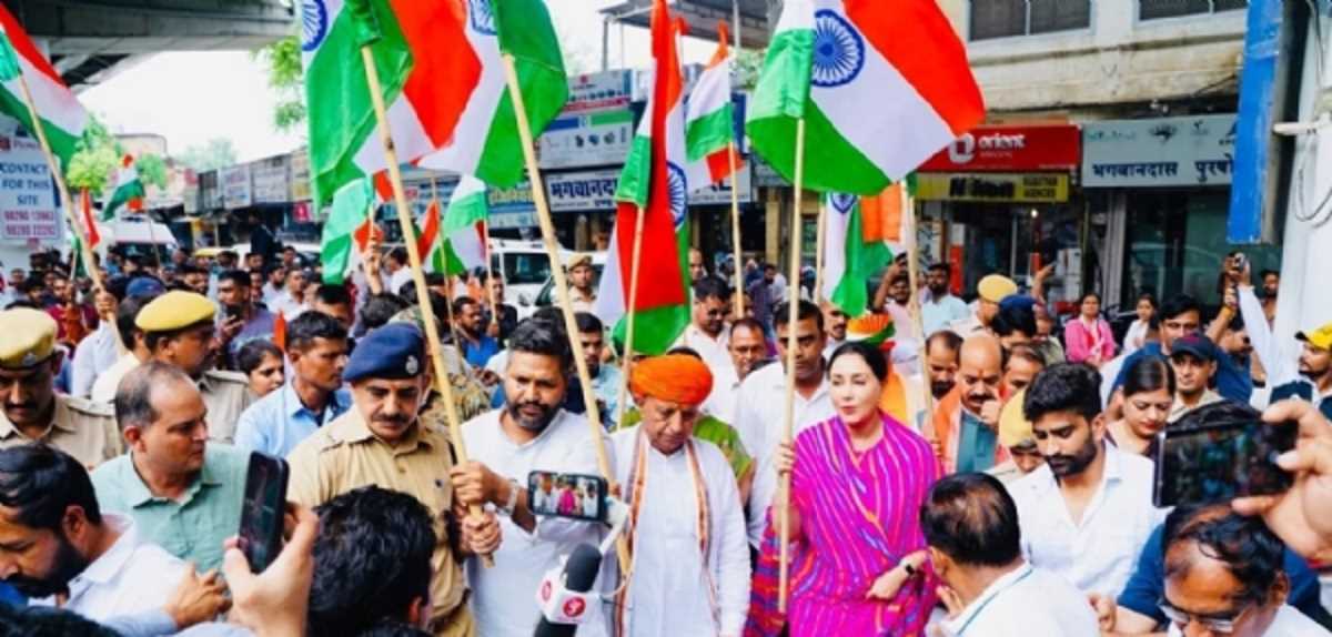 जोधपुर में निकाली गई तिरंगा यात्रा, डिप्टी सीएम दीया कुमारी ने दिखाई हरी झंडी